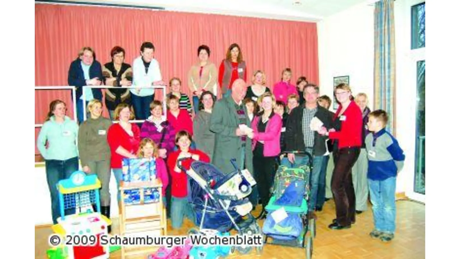 1000 Euro für soziale Zwecke (Foto: red)