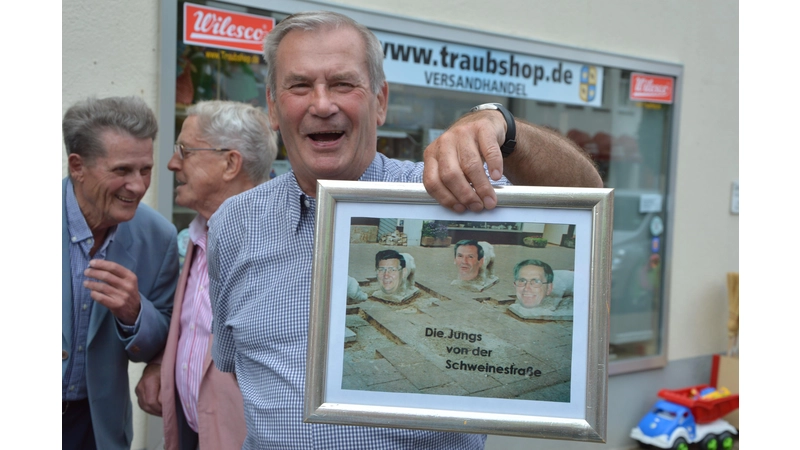 Im Verschönerungsverein setzte er sich stark für historische Informationstafeln und auch die „Schweinefamilie“ in der Brennerstraße ein. (Foto: ste)