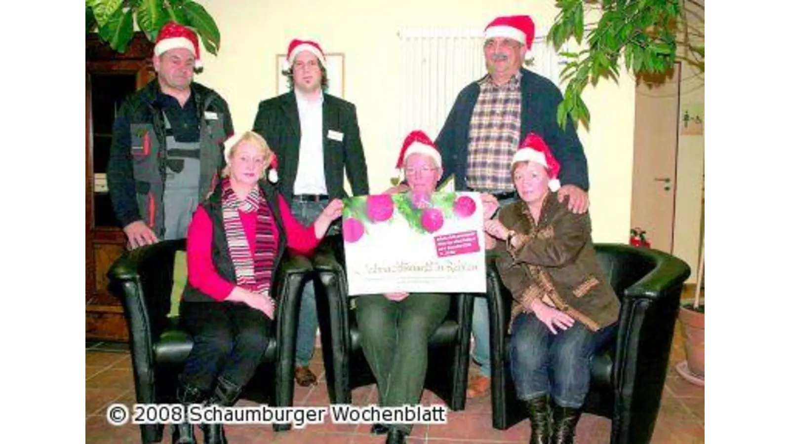 Weihnachtsmarkt mit Eisenbahn und Hüpfburg am Nikolaustag (Foto: red)