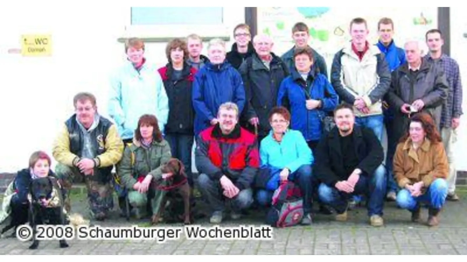 20 Schützen starteten zu einer Herbstwanderung (Foto: wtz)