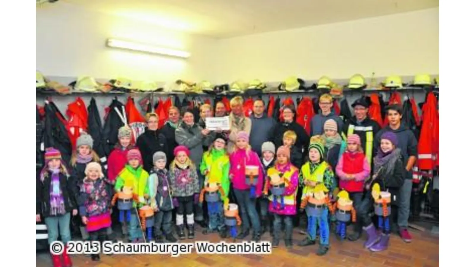 Aus Flieder und Limette wird ein Hugo und ein Scheck (Foto: red)