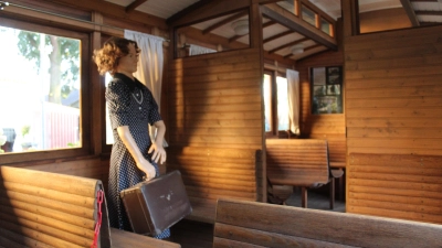 Erhält in Kürze eine Stimme: Reisende der Steinhduer Meer-Bahn. (Foto: wb)