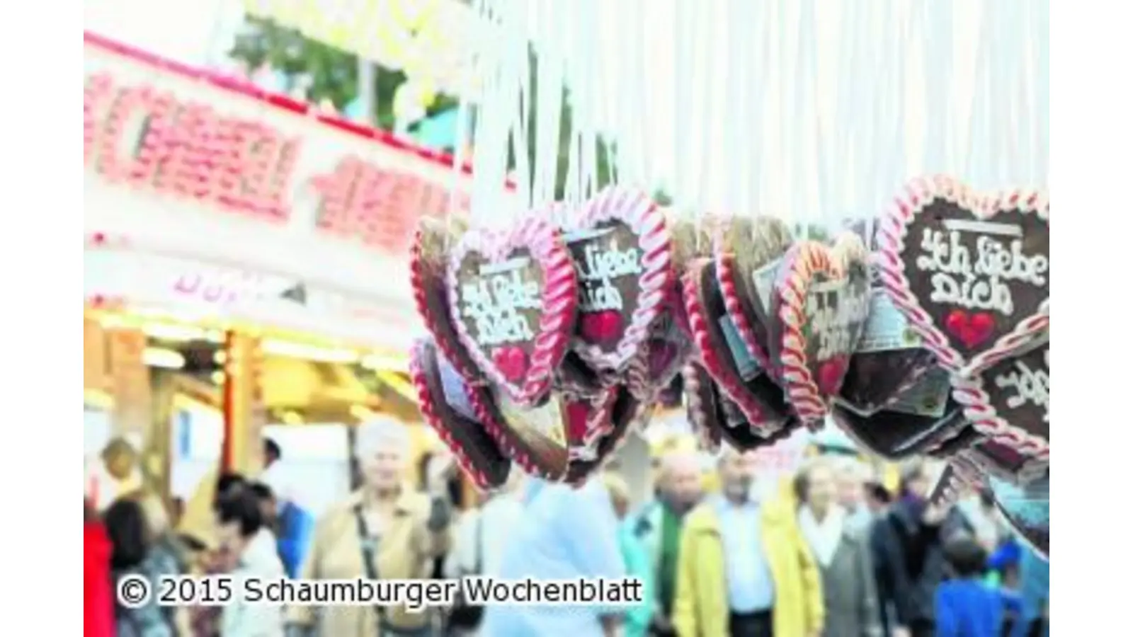 Vier Tage lang beherrscht die Kirmes die Stadt (Foto: em)