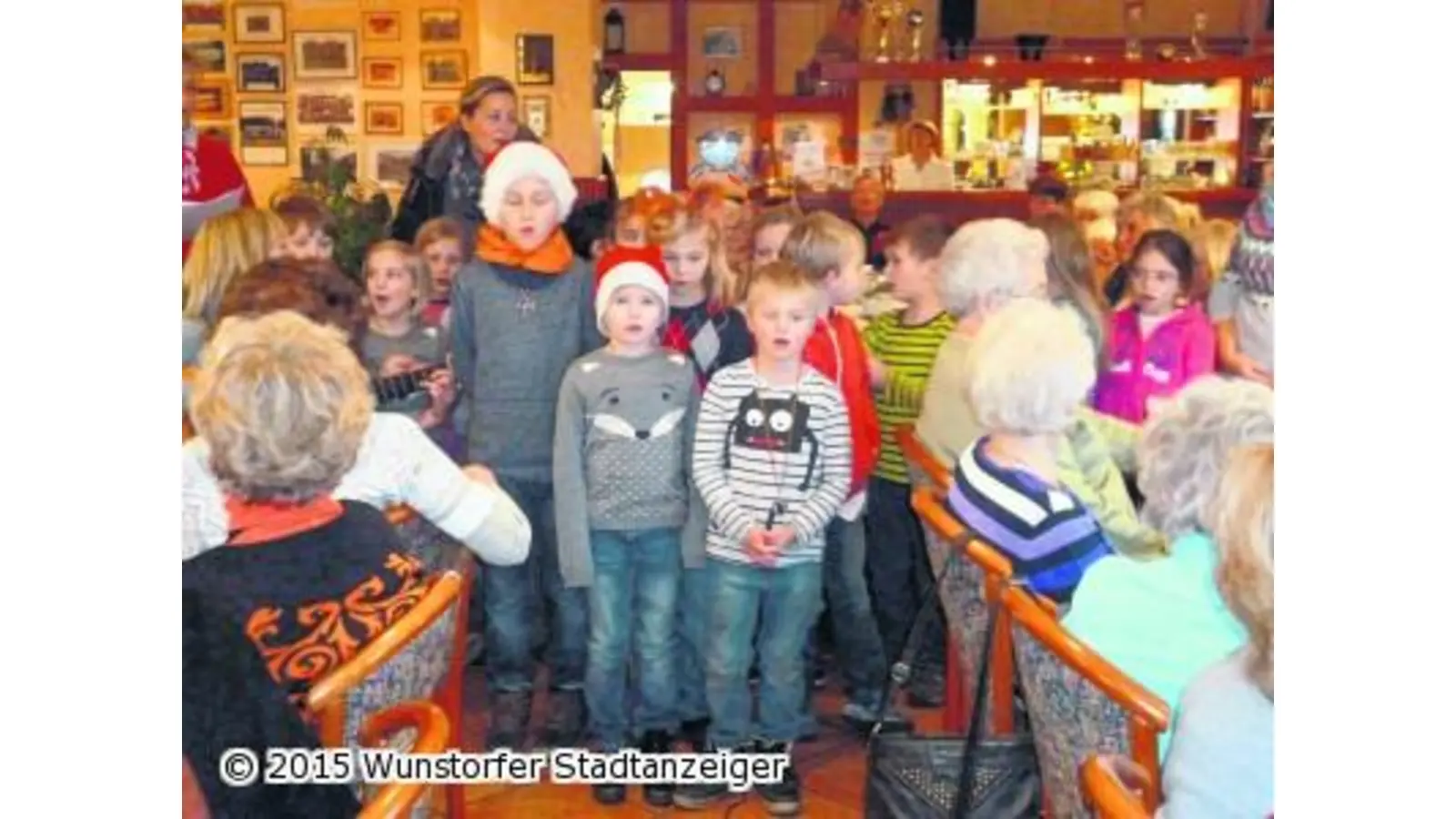 Fröhliche Feier beim DRK Hagenburg (Foto: ew)